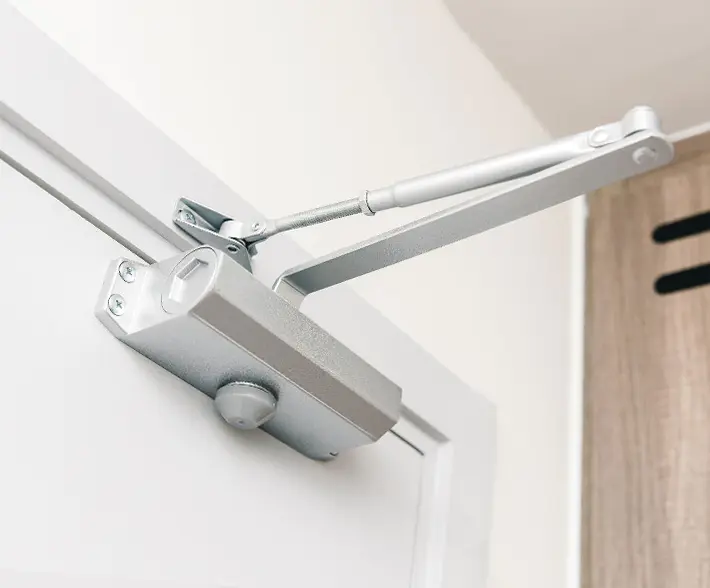 Tilbehør til dørbeslag